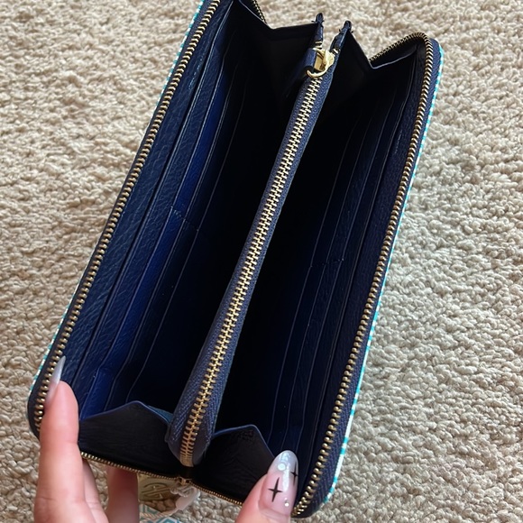 Wallet - Picture 2 of 2